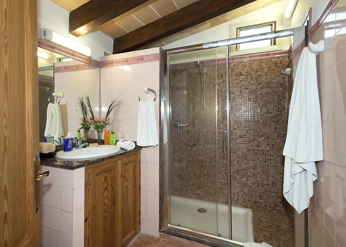 Owl Volanti - 10 Walk To The Old Town Villa