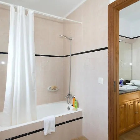 Owl Volanti - 10 Walk To The Old Town Villa